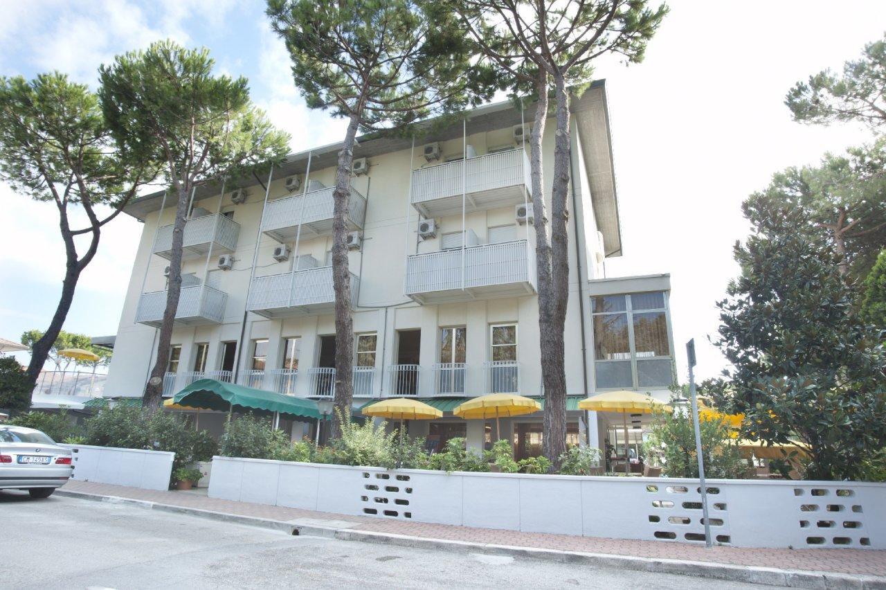 Hotel Giunchi Cervia Esterno foto